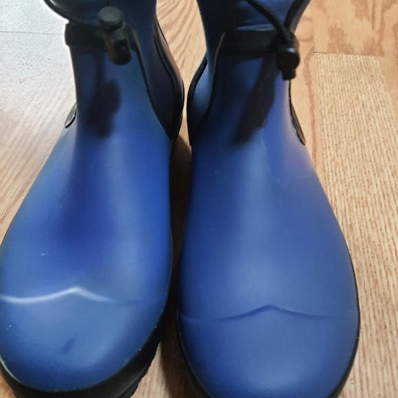 Hunter Short Boots - Picture 3 of 10